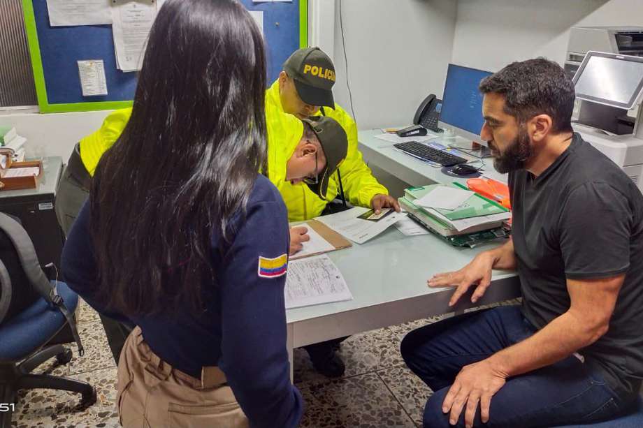 Arturo Char detenido por Migración Colombia a su llegada a Barranquilla.