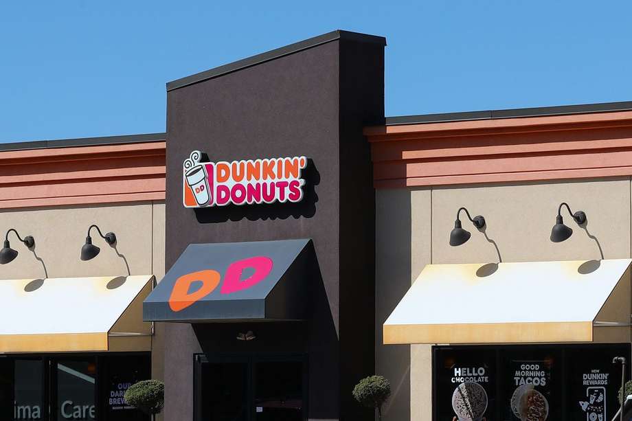 Dunkin' Donuts es una franquicia de cafeterías originaria de Estados Unidos.