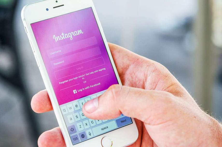 Por otra parte, el CEO de Instagram reconoció en este adelanto que la compañía busca simplificar el uso de la aplicación con este rediseño, así como “unir a los usuarios en torno a lo que les gusta”. / Pexels