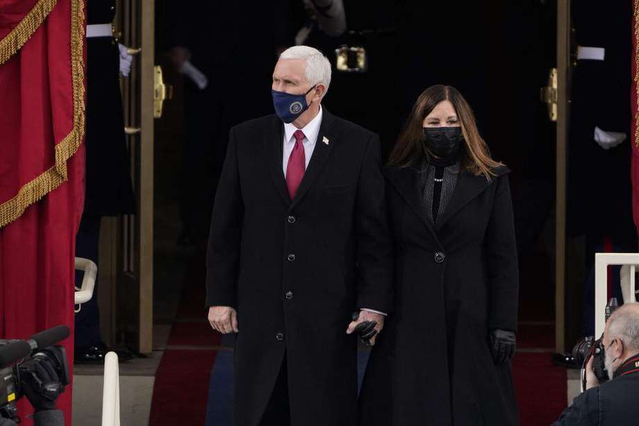 Mike Pence, a diferencia de Trump, asistió a la ceremonia de posesión de Joe Biden acompañado de su esposa, Karen Pence.