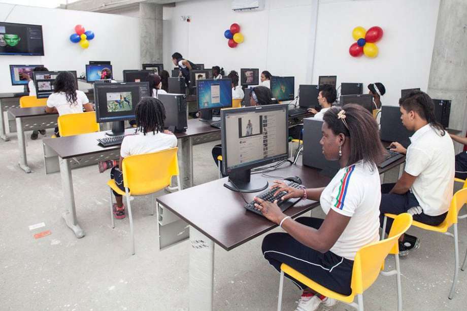 El contrato con el Ministerio de las TIC busca conectar a las escuelas rurales a internet. 