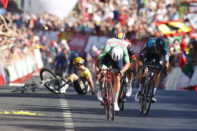 Roglic culpó a Wright por su caída en la Vuelta: “este accidente es inaceptable”