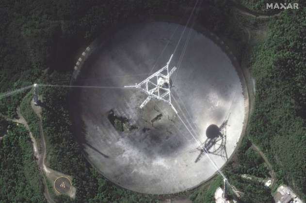 Colapsa plataforma del radiotelescopio de Arecibo, uno de los más grandes del mundo