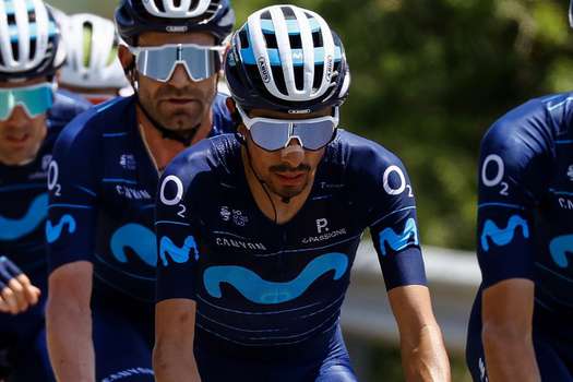 Iván Sosa en la etapa cuatro del Giro de Italia // Twitter Movistar Team