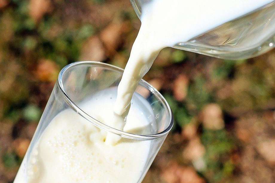 La estrategia también busca desincentivar las importaciones de leche al país.
