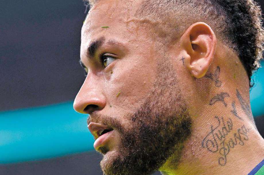 Neymar es duda en Brasil para toda la fase de grupos, pero se espera que vuelva en octavos.  / AFP