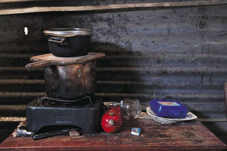 Como esta, hay millones de cocinas en Colombia en los hogares en condición de pobreza, que equivalen al 42,5 % de la población. / Mauricio Alvarado