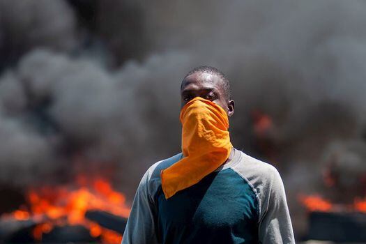 De nuevo Haití es escenario de protestas: esta vez por la escasez de gasolina.  / EFE