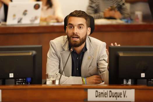 "Un sector de mi partido está feliz con las cuotas en la administración", dijo el concejal Daniel Duque, luego de que lo suspendieran. /Cortesía