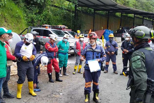 Mineros levantan bloqueos en Buriticá y permiten la búsqueda de los desaparecidos