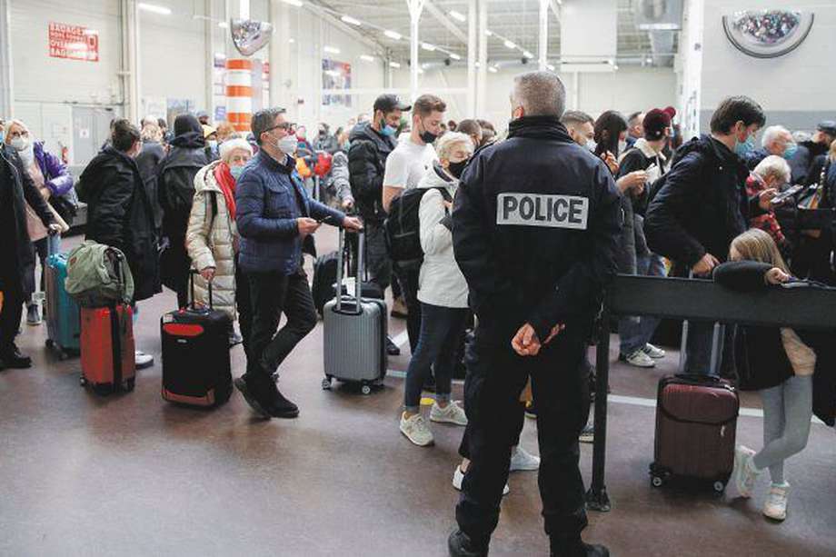 Actualmente algunos países mantienen restricciones para los viajeros.  / Agencia AFP
