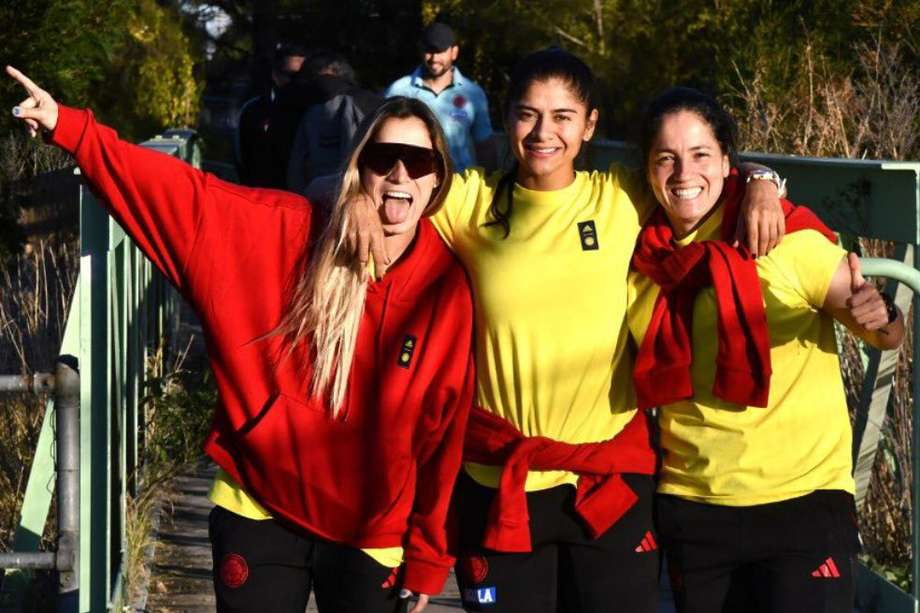 Así fue la llegada de Colombia a Australia. De izquierda a derecha: Daniela Montoya, Catalina Usme y Diana Ospina.