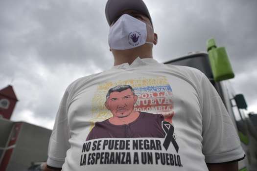 Protesta por la muerte de Juan de Jesús Monroy, excombatiente de las Farc asesinado el 16 de octubre de 2020 en la vereda El Planchon de Uribe (Meta). 