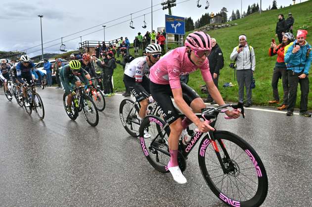 Así van los colombianos en la clasificación general del Giro tras la etapa 17