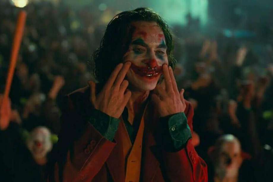 Joaquin Phoenix en una escena de la primera entrega de la cinta "Joker". 