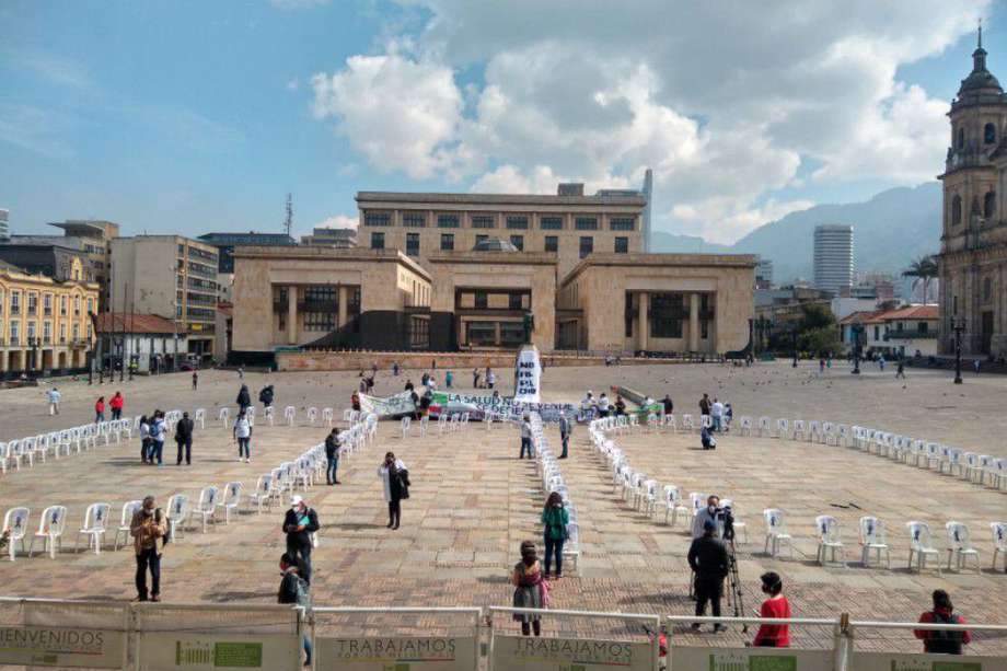 Así lucía la Plaza de Bolívar en las primeras horas del homenaje.