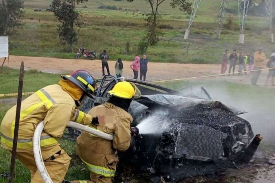 El accidente dejó dos personas que murieron incineradas.
