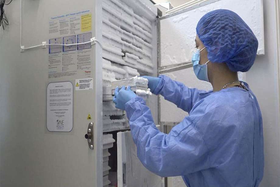 Los equipos que facilita la UNAL Sede Medellín para almacenar las vacunas que recibe Antioquia no forman parte de los 44 ultracongeladores que está en proceso de adquirir el Gobierno nacional.
