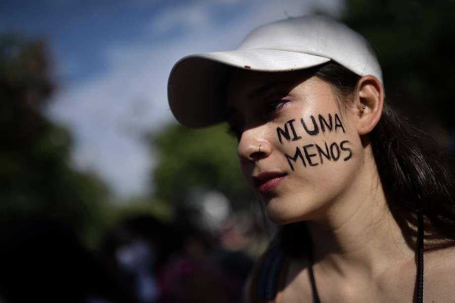 Este viernes se realizaron marchas en el país para rechazar la violencia sexual durante el Paro Nacional. Esta foto fue tomada en una de las manifestaciones que se realizó en Cali (Valle).