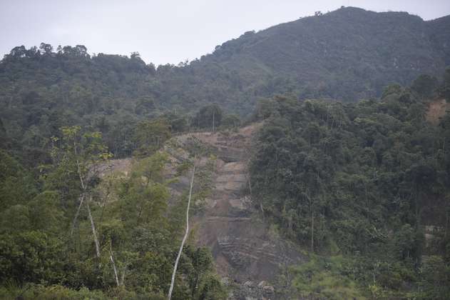 Vía Bogotá-Girardot: plan retorno con trancones, por cierre en la Nariz del Diablo