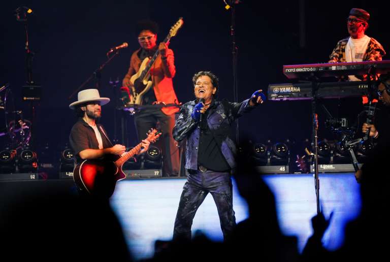 Carlos Vives llenó de calor a Bogotá con su ‘Tour al Sol’