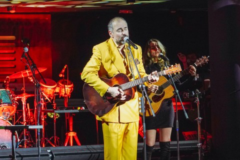 Santiago Cruz abrió su vida en ‘Fragmentos’: así fue la primera de cuatro noches en Bogotá