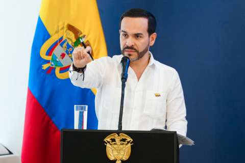 De la Espriella le encarga al presidente de Ecopetrol vigilar inversiones en Magdalena