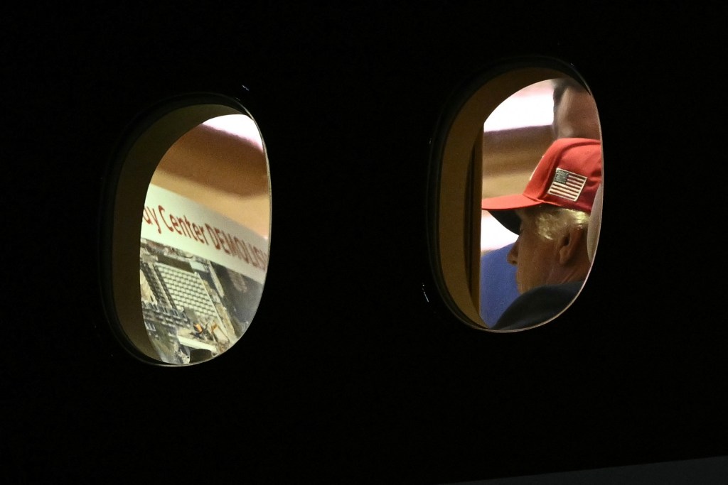 Donald Trump en el Air Force One.