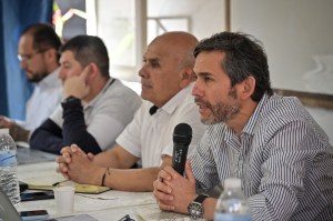 Clausurada la mesa de paz con Comuneros del Sur, ¿ahora qué? Habla exnegociador Andrei Gómez