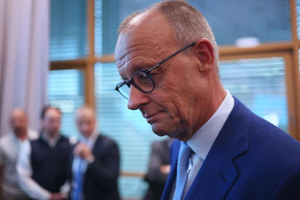 BERLIN (Germany), 20/09/2026.- German Chancellor Friedrich Merz looks on following the Berlin state elections in Berlin, Germany, 20 September 2026. Voters in Berlin elect members of the House of Representatives, the city's state parliament, for a five-year term on 20 September 2026. (Elecciones, Alemania) EFE/EPA/HANNIBAL HANSCHKE