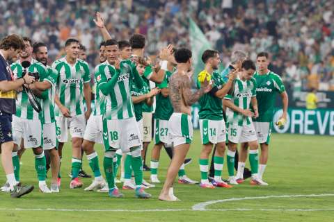 El Real Betis de los colombianos venció 1-0 sobre la hora al Real Madrid de José Mourinho