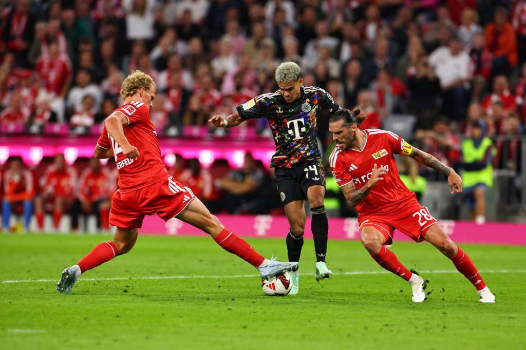 El conjunto bávaro se impuso con contundencia en el Allianz Arena, llegó a 10 puntos en la Bundesliga y quedó como líder parcial. Luis Díaz fue titular, tuvo un gol anulado y salió en el segundo tiempo.