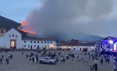 Imagen de video de redes sociales que registra la magnitud del incendio en Villa de Leyva.