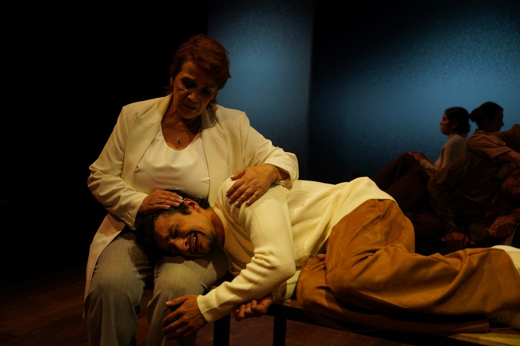 Adaptación teatral de "Lo que no tiene nombre".