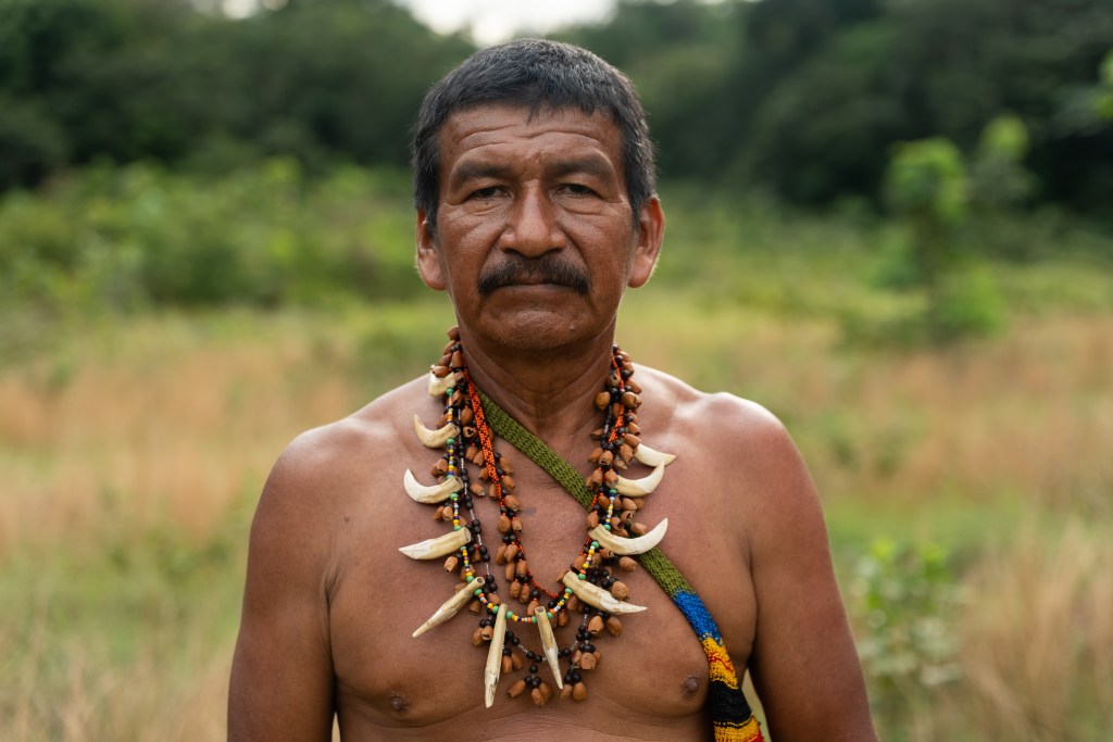 Lázaro Ibáñez Moreno es uno de los sabedores del resguardo, autoridad espiritual e intelectual que ejercen algunos mayores de la comunidad.