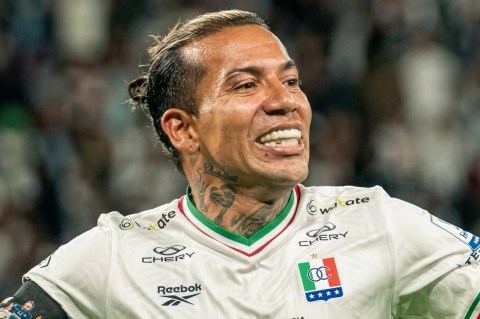 Dayro Moreno celebró sus 41 años con un golazo y le dio la victoria a Once Caldas: video