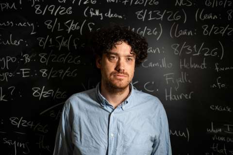 El matemático atrapado entre OpenAI y Anthropic por un problema matemático