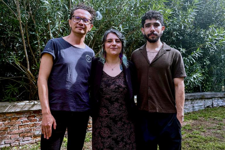 «El fin de los tiempos», el documental colombiano sobre IA y memoria que llegó a Venecia