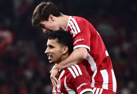 Gustavo Puerta debutó con gol en Olympiacos: video del estreno soñado para el colombiano
