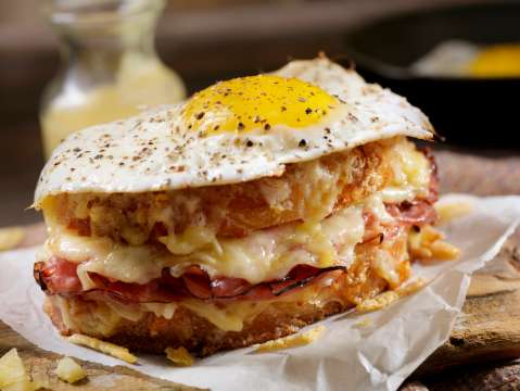 Croque Madame: la receta del sándwich francés que lo lleva a París