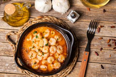 Langostinos al ajillo cremosos listos en 20 minutos