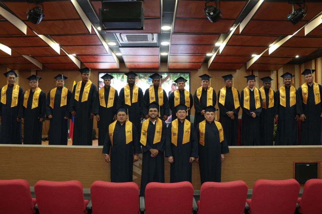 En un día histórico para el vallenato y para la cultura del país, la Fundación Cocha Molina marcó un hito al graduar a su primera promoción conformada por 25 Técnicos Instrumentistas.