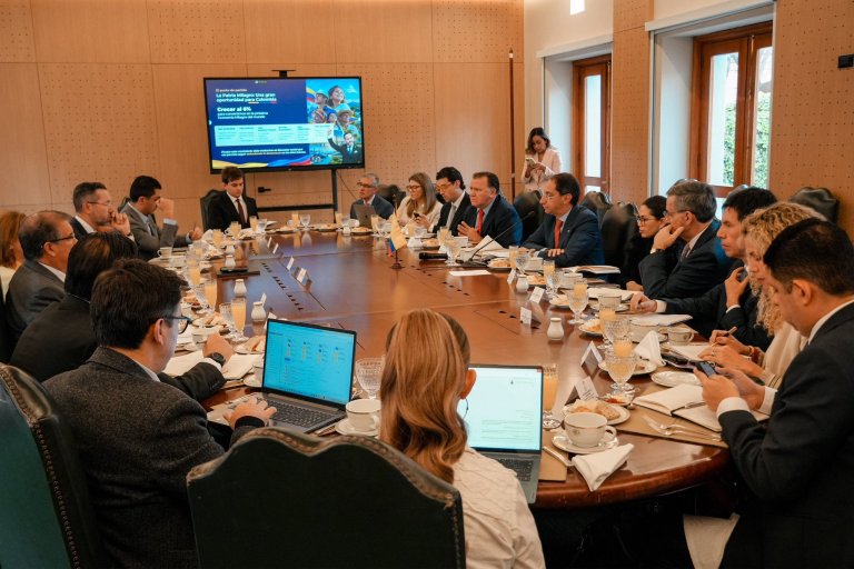Vicepresidente Restrepo citó a ministros: trazaron plan para impulsar desarrollo económico