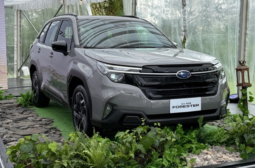 Nueva Subaru Forester a gasolina.