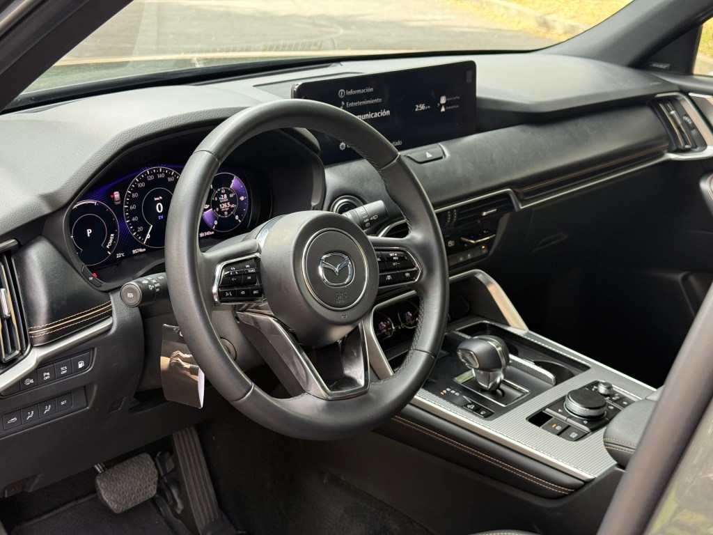 Mazda CX-60 PHEV.
