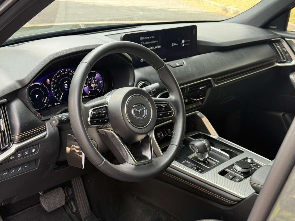 Mazda CX-60 PHEV.
