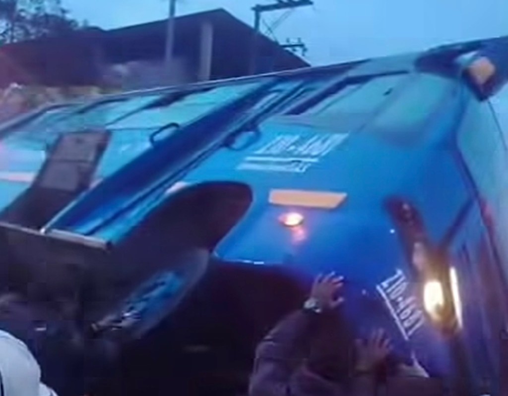 Una posible falla en los frenos está bajo investigación tras el choque que bloqueó temporalmente la vía en Ciudad Bolívar.