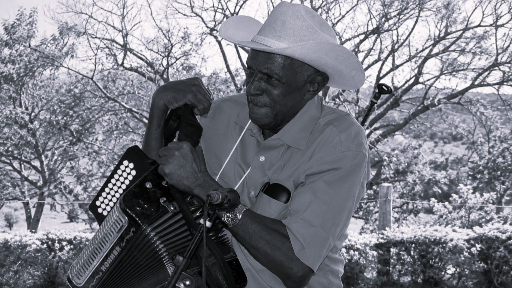 Murió Náfer Durán, Rey Vallenato de 1976 y primer acordeonero de Diomedes Díaz