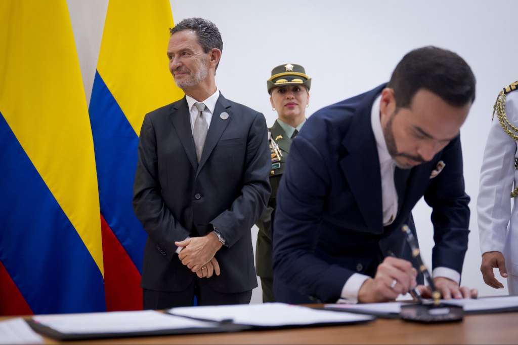 El presidente Abelardo de la Espriella y el canciller Omar Bula.