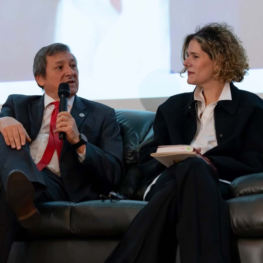 U Salle El primer panel estuvo dedicado a la presentación del Informe de Seguimiento de la Educación en el Mundo (GEM Report) de la UNESCO